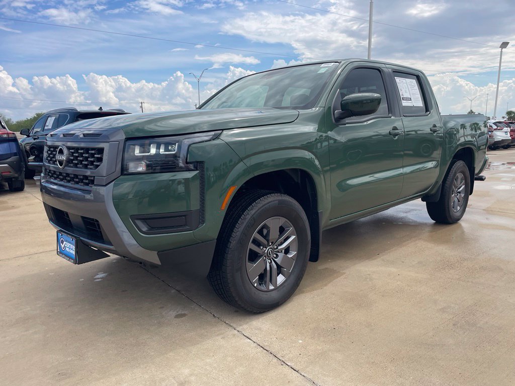 Certified 2026 Nissan Frontier SV w/ Tow Package AWD/4WD image 3