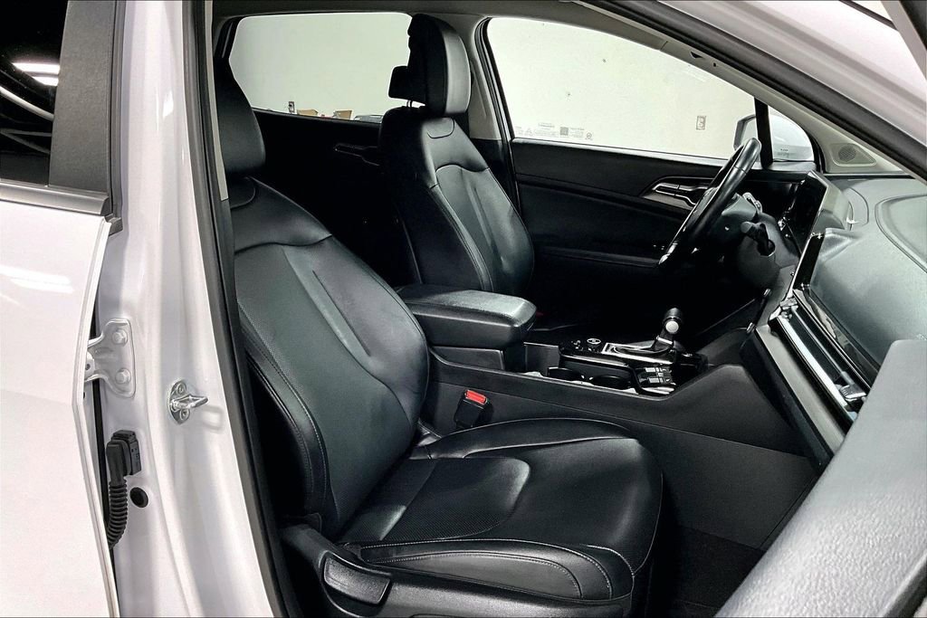 Used 2024 Kia Sportage EX image 10