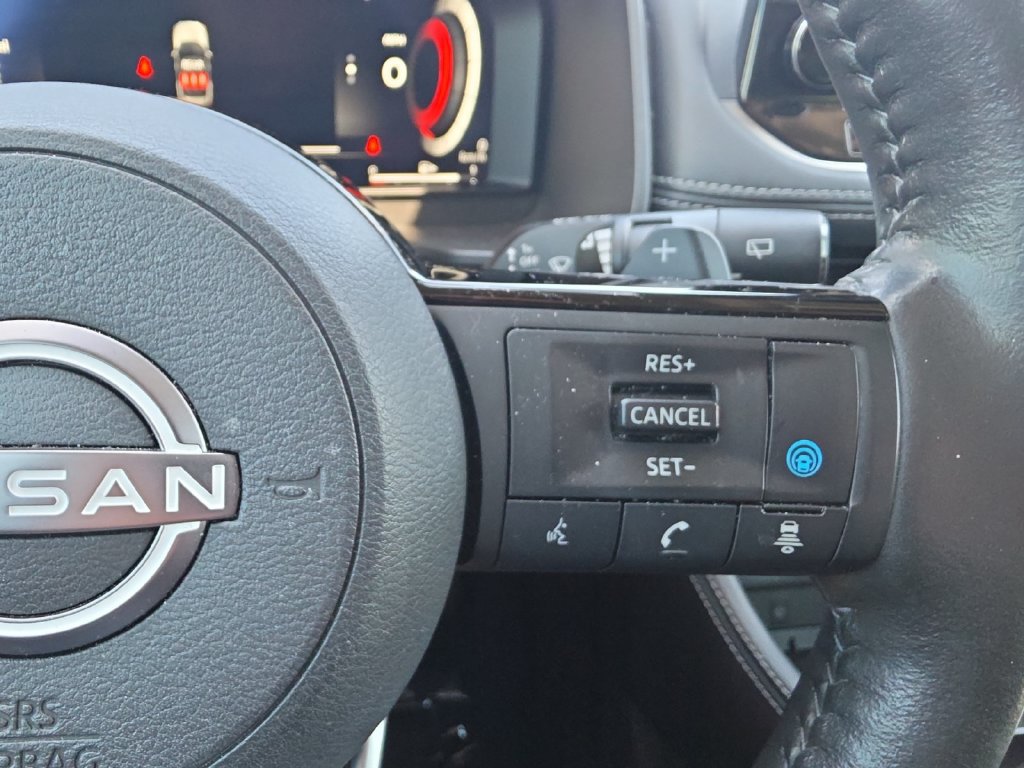 Used 2023 Nissan Rogue Platinum w/ Platinum Premium Package FWD image 20
