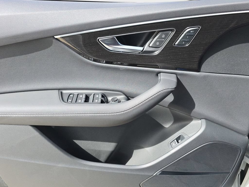 New 2026 Audi Q7 2.0T Premium Plus AWD/4WD image 19