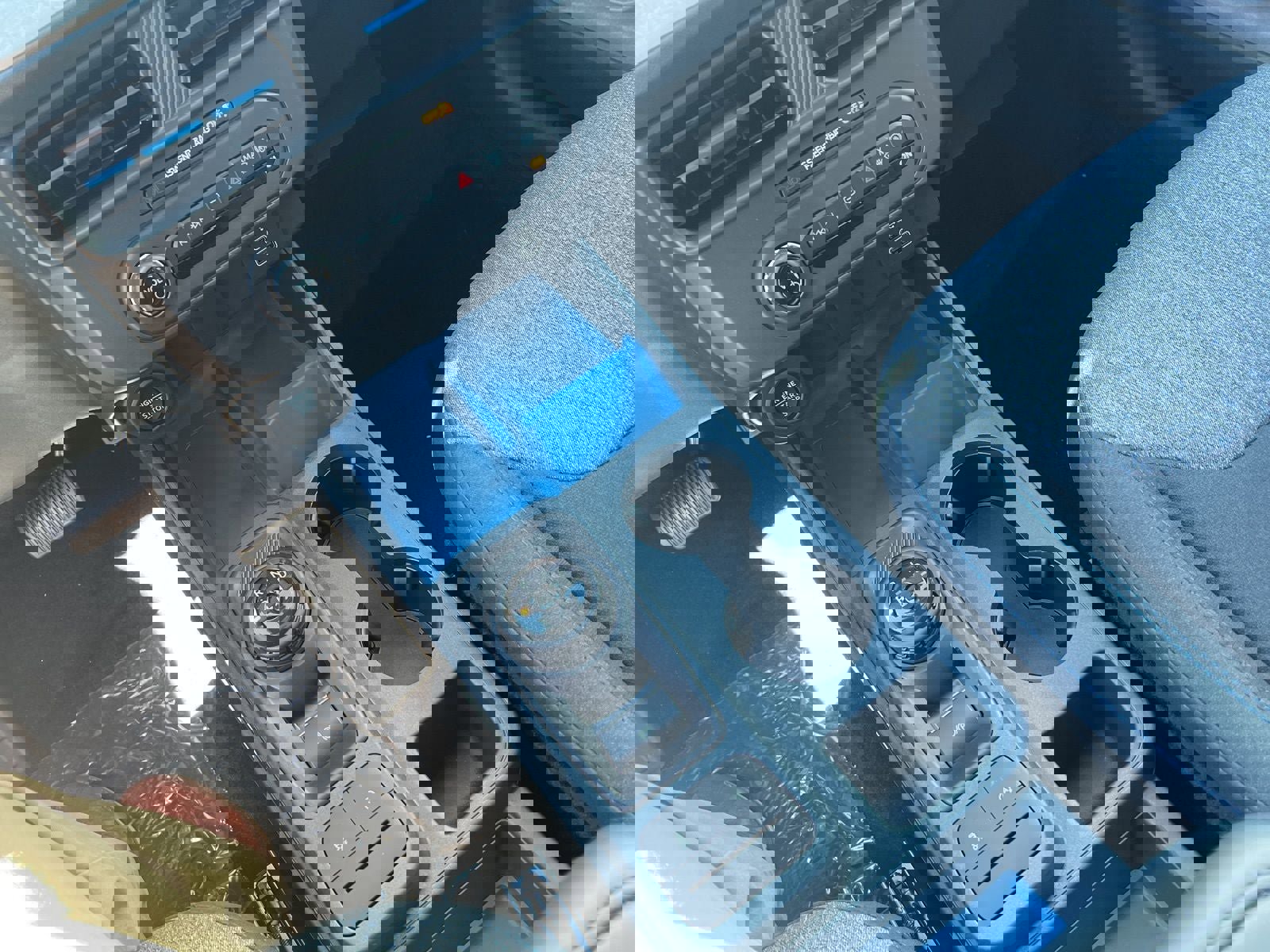 New 2025 Ford Maverick XLT w/ XLT Luxury Package image 18