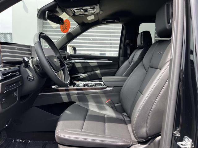 Used 2025 Cadillac Escalade ESV Luxury AWD/4WD image 20
