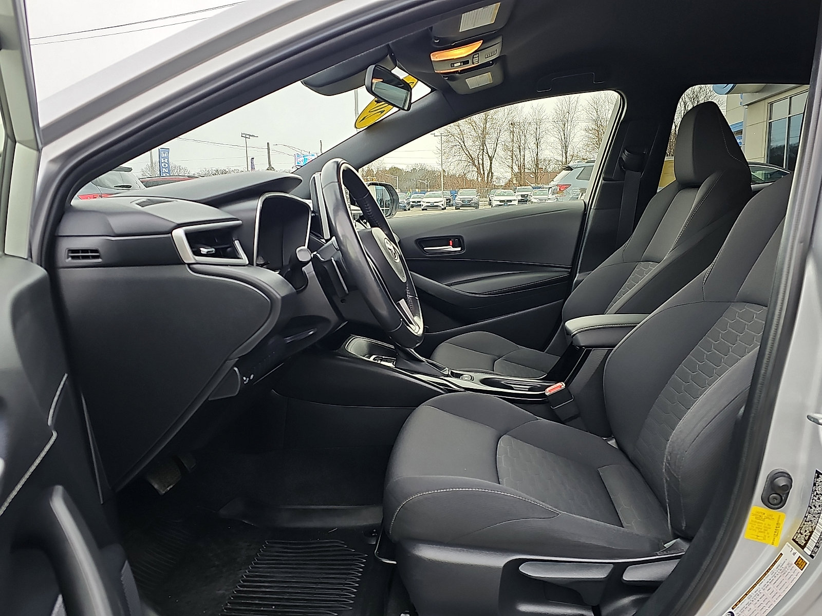 Used 2020 Toyota Corolla SE w/ SE Preferred Package image 13