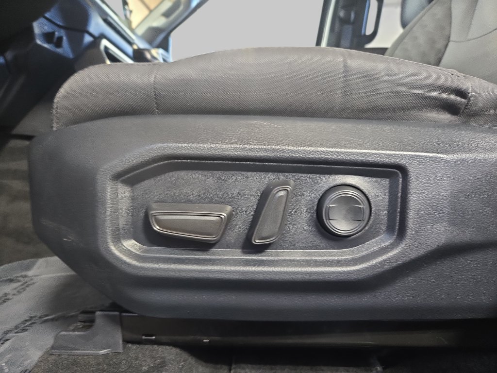 Used 2025 Toyota Tundra SR5 AWD/4WD image 28