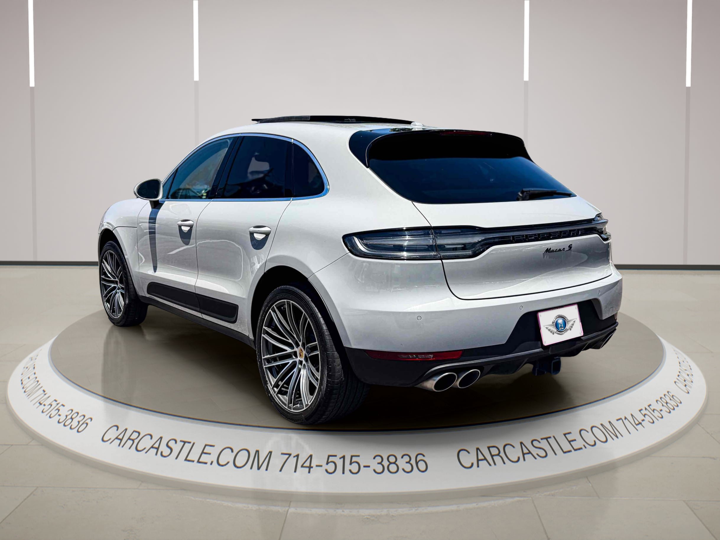 Used 2020 Porsche Macan S AWD/4WD image 4
