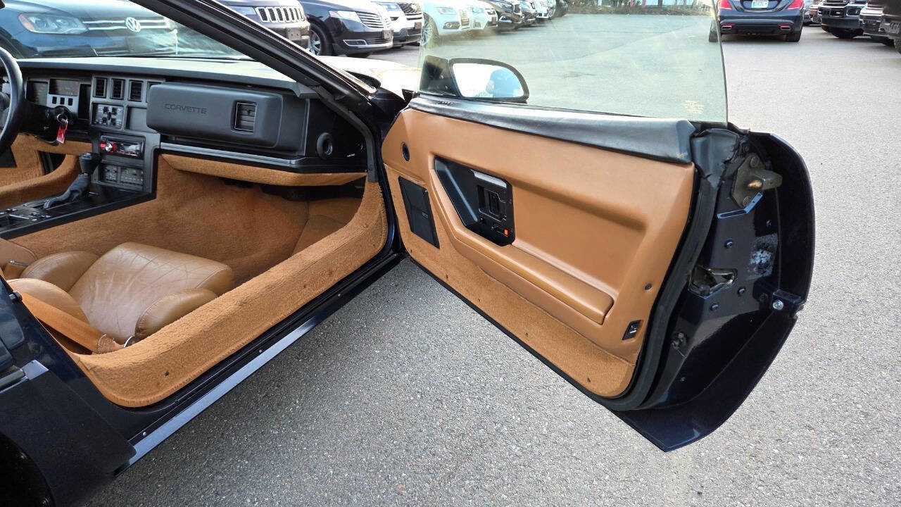 Used 1989 Chevrolet Corvette Convertible RWD image 38