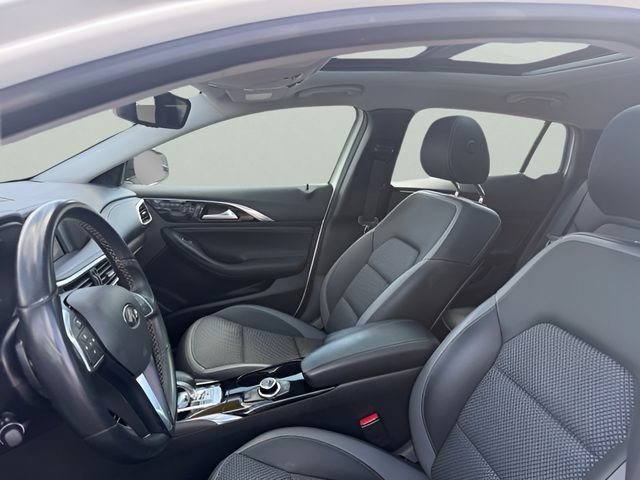 Used 2019 INFINITI QX30 AWD w/ Navigation Package image 14