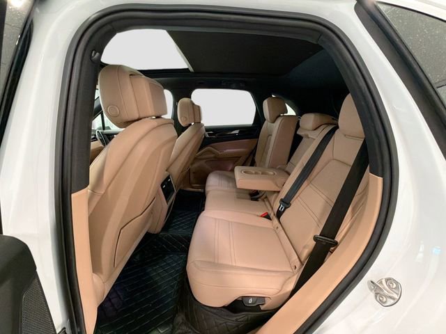 Used 2022 Porsche Cayenne S AWD/4WD image 22
