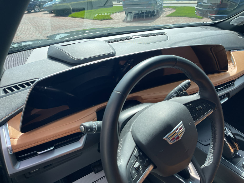 Used 2024 Cadillac XT4 Premium Luxury w/ Active Safety Package image 19