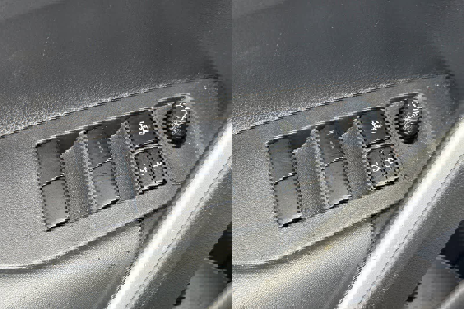 Used 2024 Toyota Corolla Cross SE AWD/4WD image 13