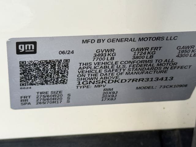 Used 2024 Chevrolet Suburban Z71 w/ Luxury Package AWD/4WD image 15