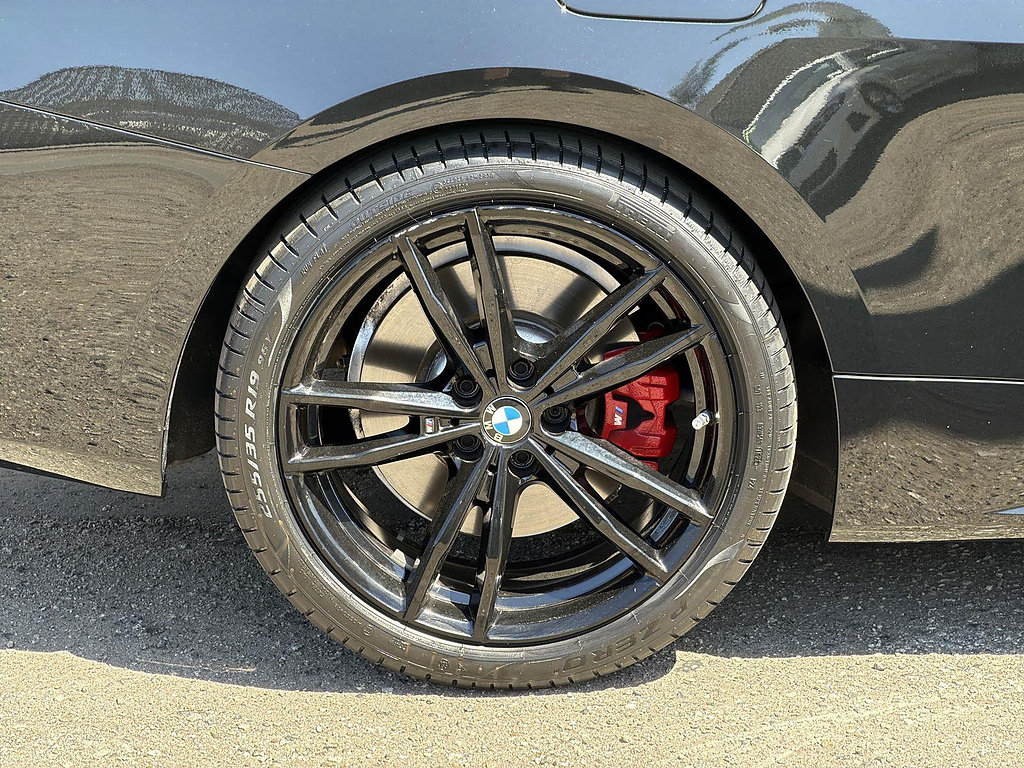 Used 2024 BMW M440i Convertible w/ Shadowloine Package RWD image 32