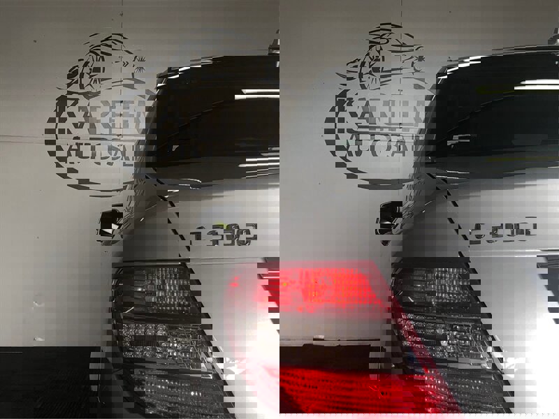 Used 2011 Mercedes-Benz C 300 C 300 image 23