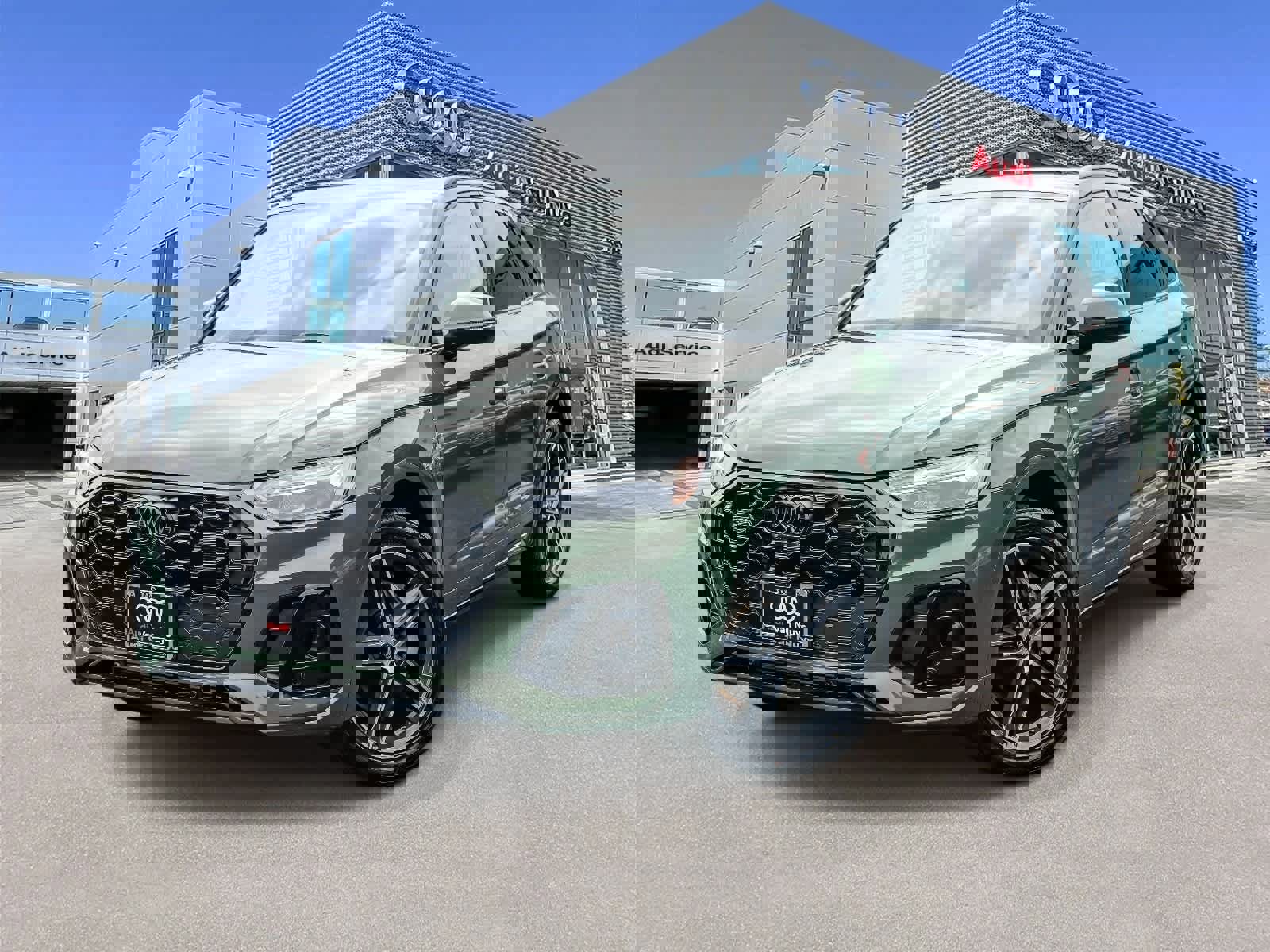 Used 2023 Audi Q5 e Premium Plus w/ Premium Plus Package video 1