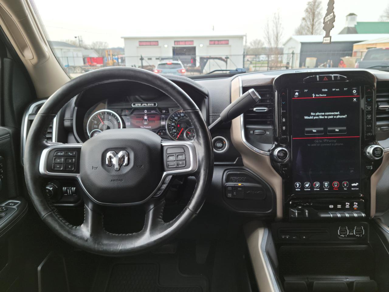 Used 2019 RAM 3500 Laramie AWD/4WD image 9