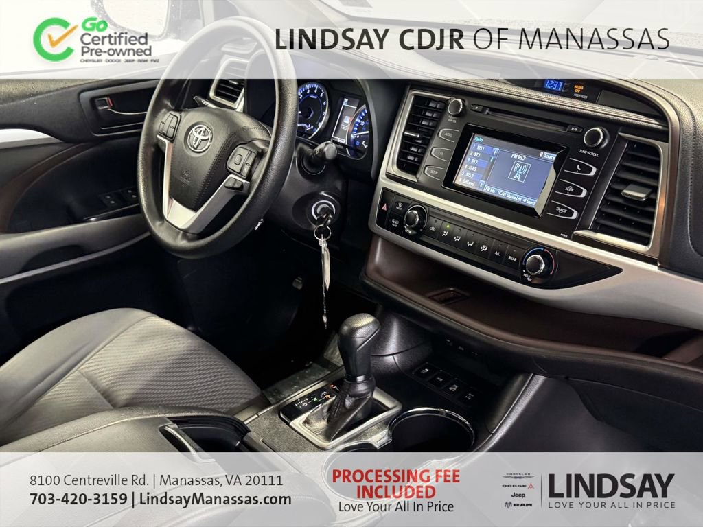 Used 2019 Toyota Highlander LE image 11