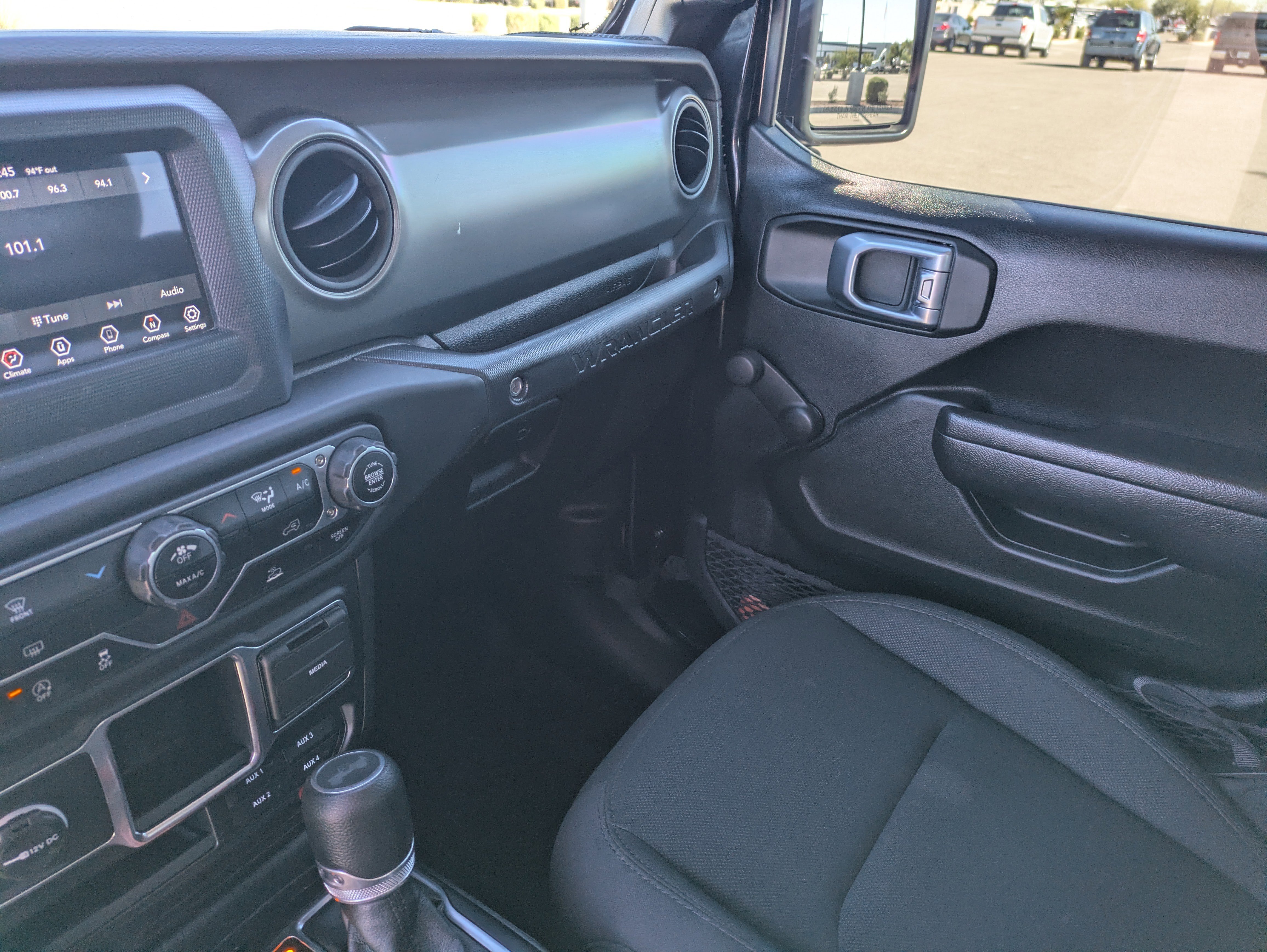 Used 2023 Jeep Wrangler Sport image 18