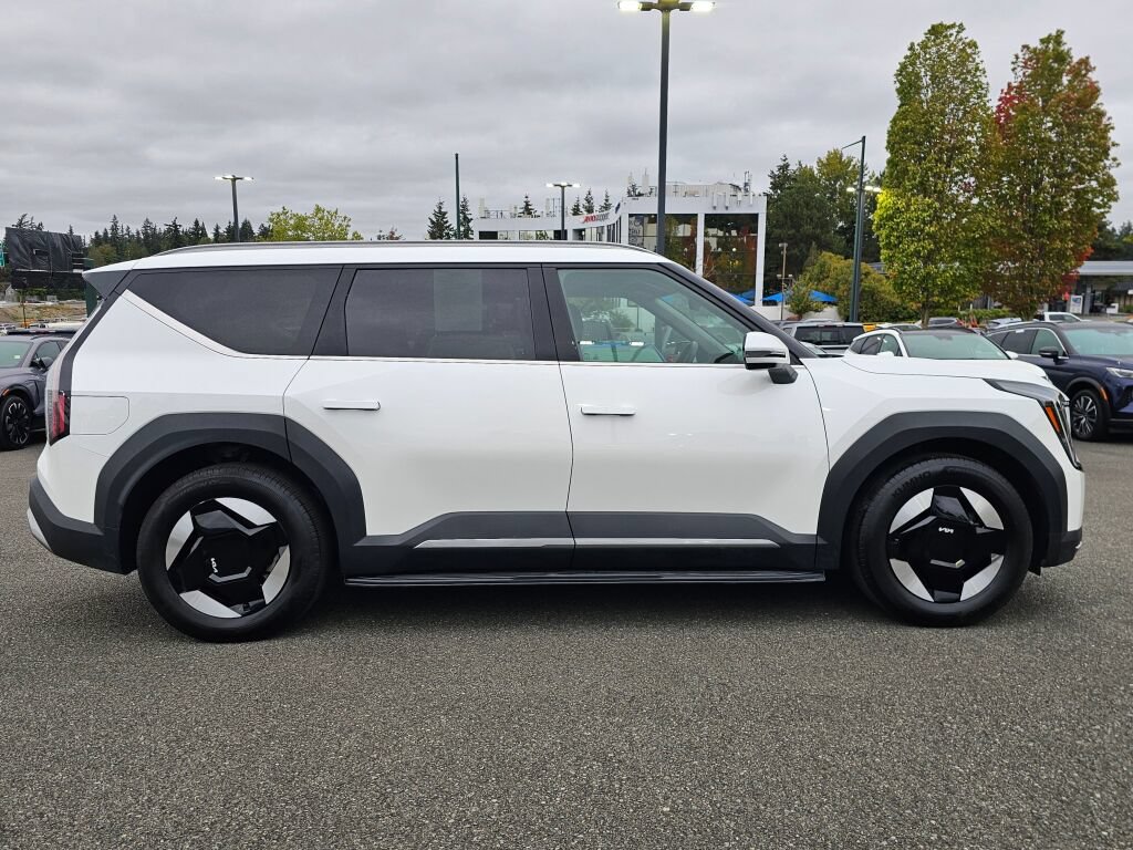 Certified 2024 Kia EV9 Wind AWD/4WD image 4