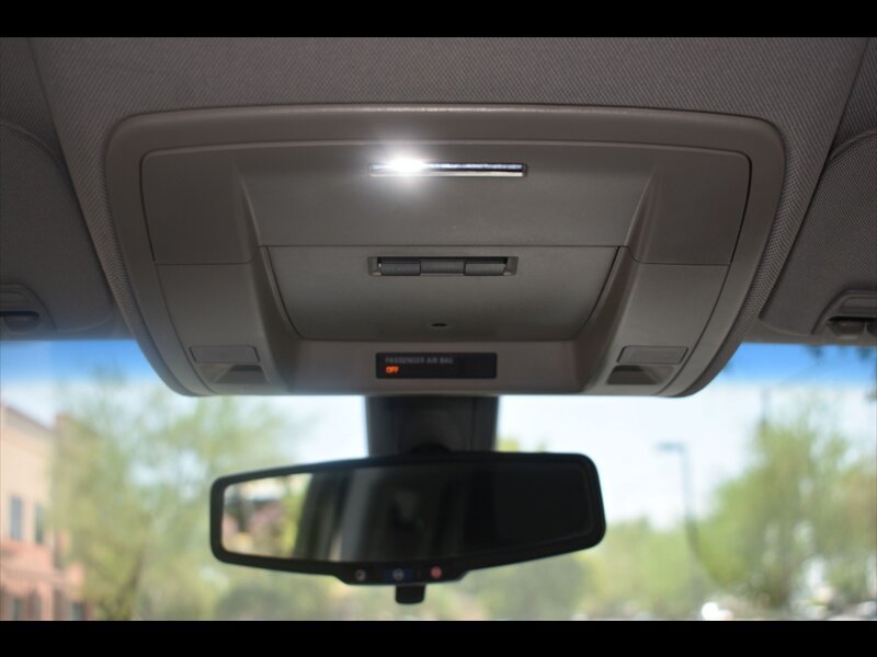Used 2017 Chevrolet Suburban LS RWD image 34