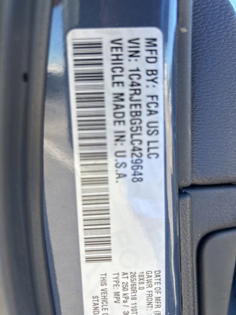 Used 2020 Jeep Grand Cherokee Limited w/ Premium Lighting Group image 48