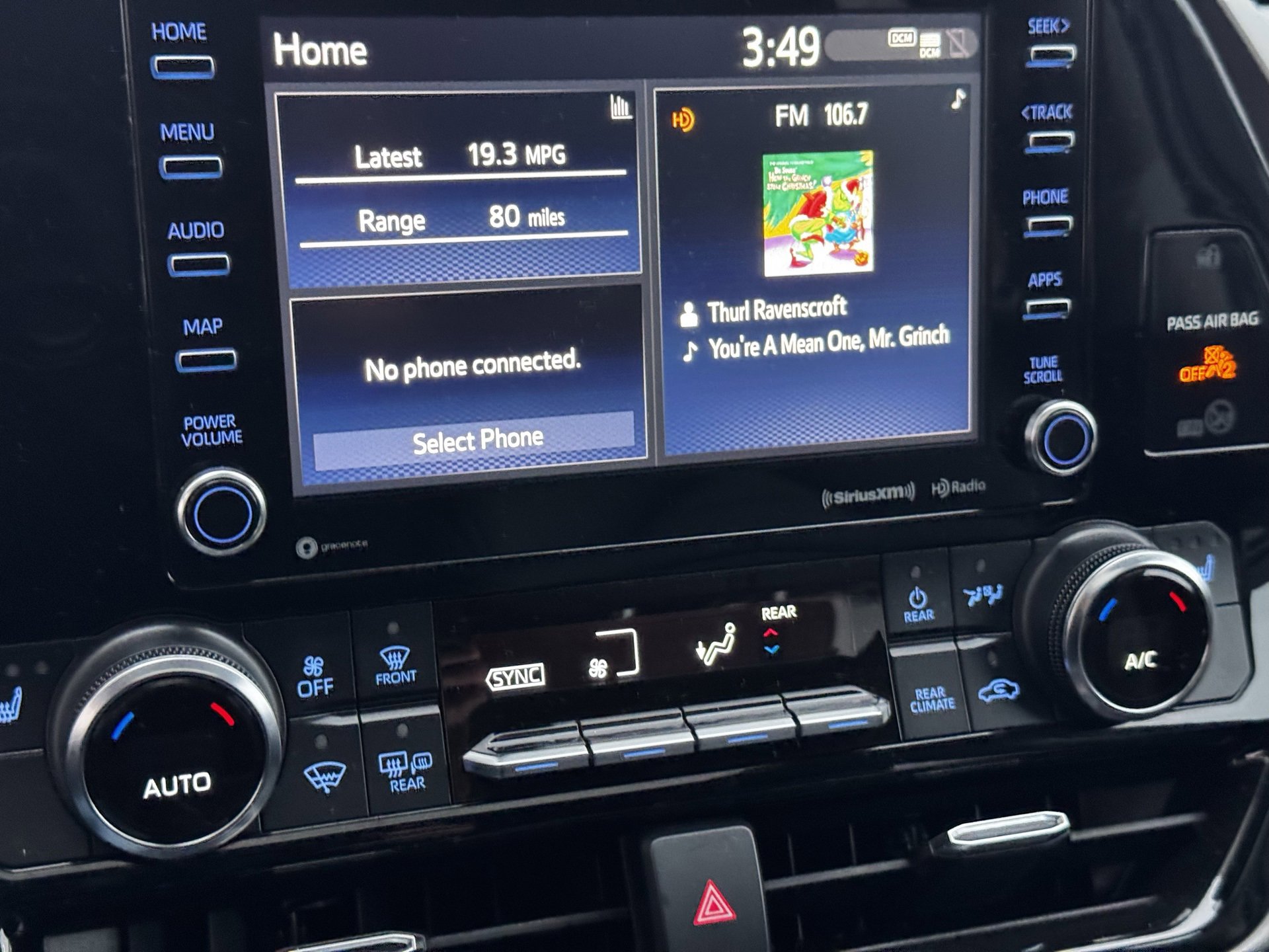 Used 2022 Toyota Highlander XLE image 26