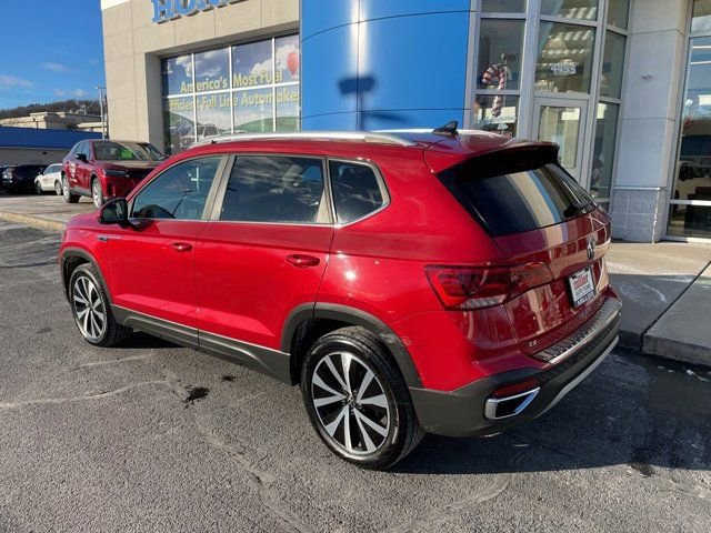 Used 2022 Volkswagen Taos SE image 3