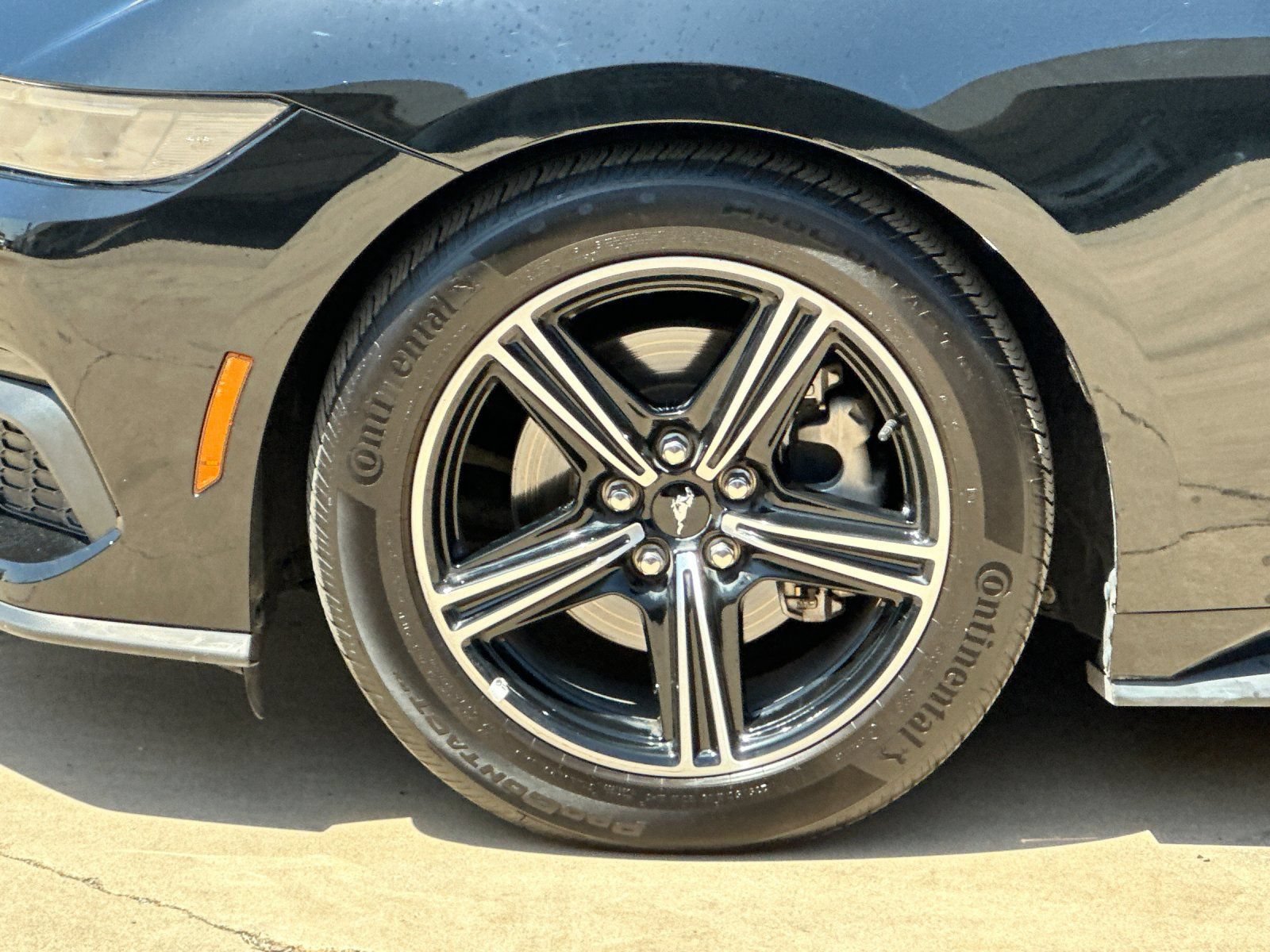 Used 2025 Ford Mustang Premium RWD image 22