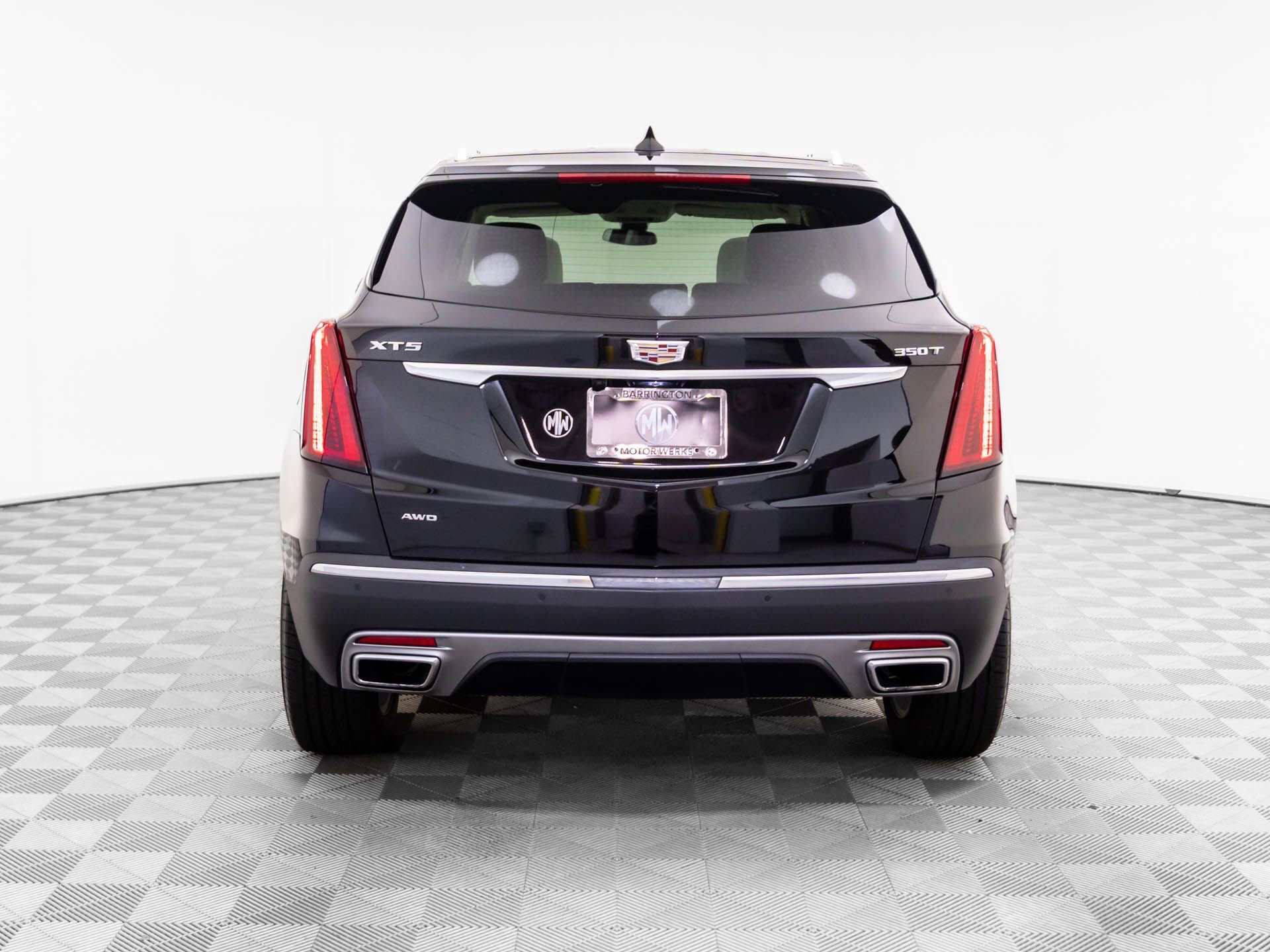 Certified 2025 Cadillac XT5 Premium Luxury w/ LPO, Floor Liner Package image 5