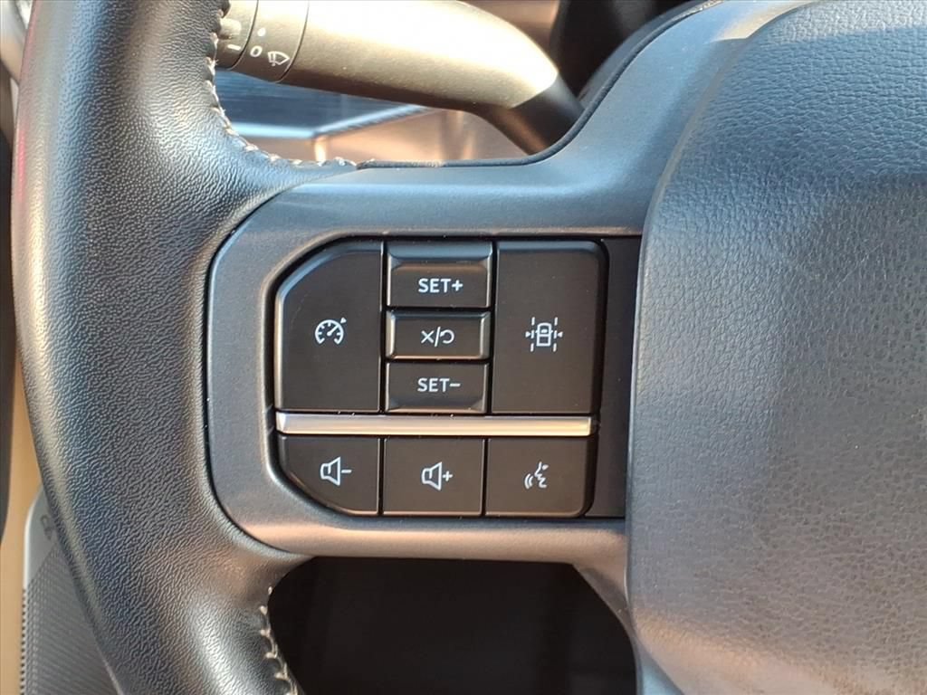 Used 2023 Ford F150 Lariat RWD image 12