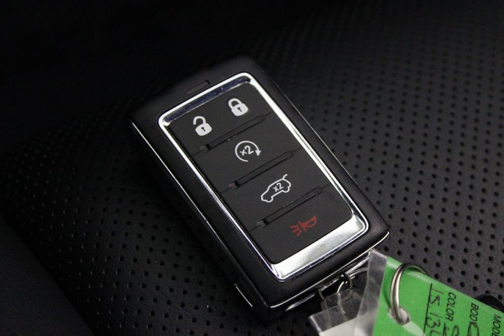 Used 2025 Jeep Grand Cherokee Overland w/ Adv Protech Group III AWD/4WD image 30