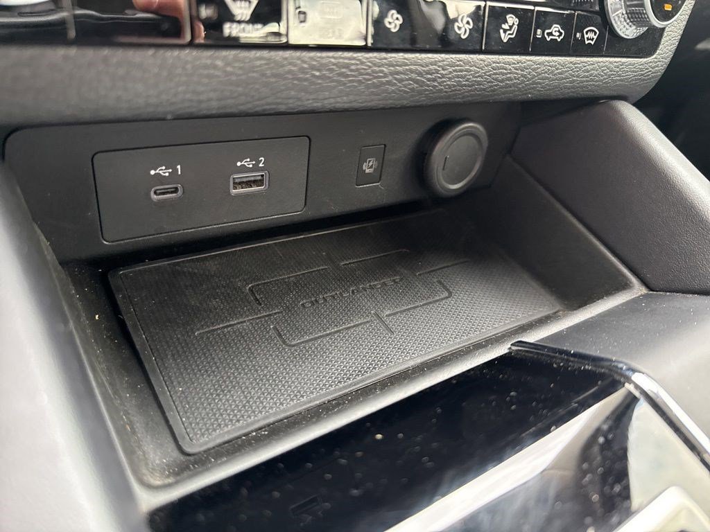 Used 2024 Mitsubishi Outlander SE AWD/4WD image 17
