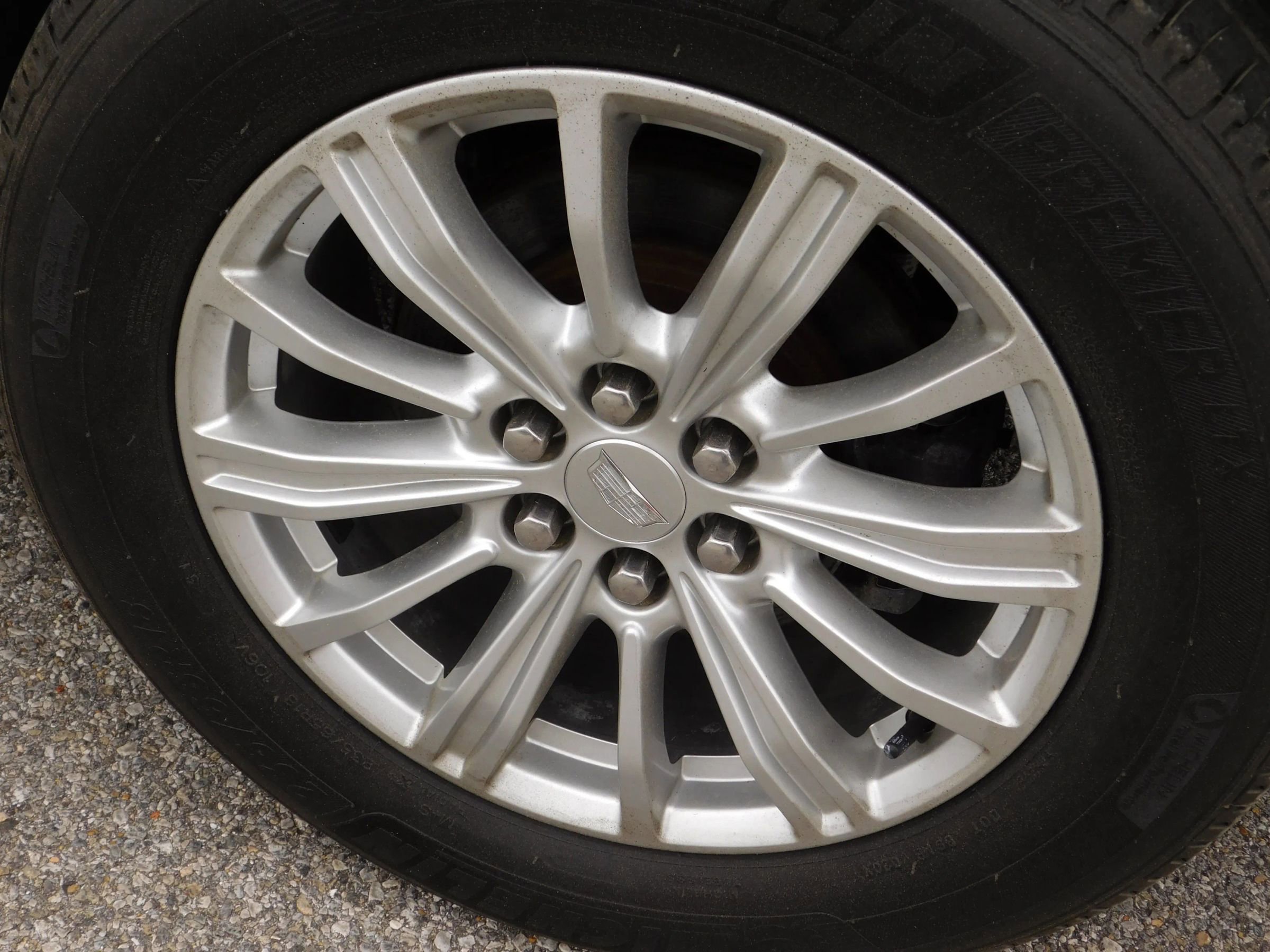 Used 2018 Cadillac XT5 FWD image 9