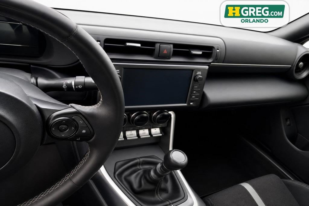 Used 2024 Toyota GR86 Premium RWD image 13