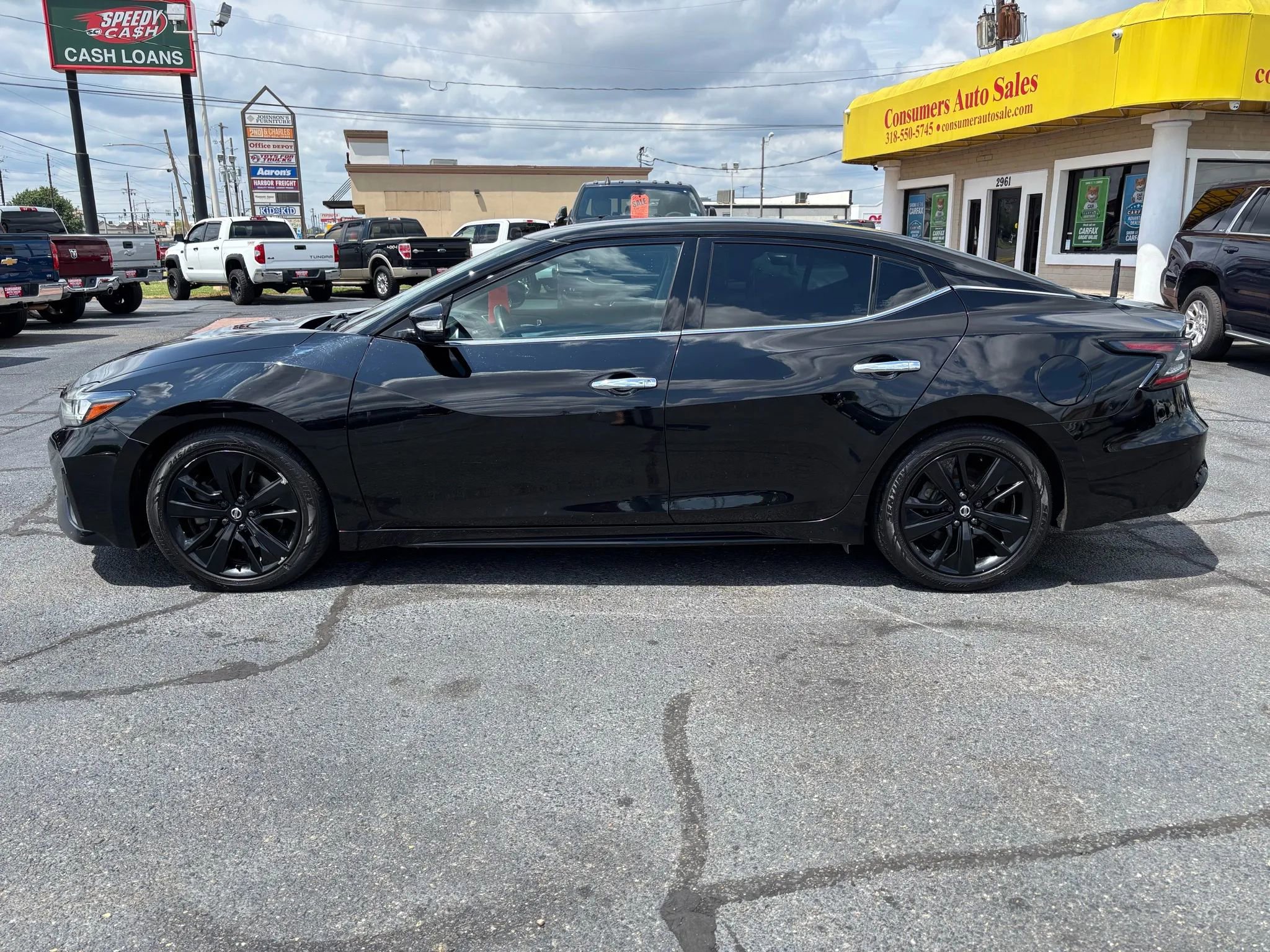 Used 2020 Nissan Maxima 3.5 SV w/ Floor Mat Group FWD image 2