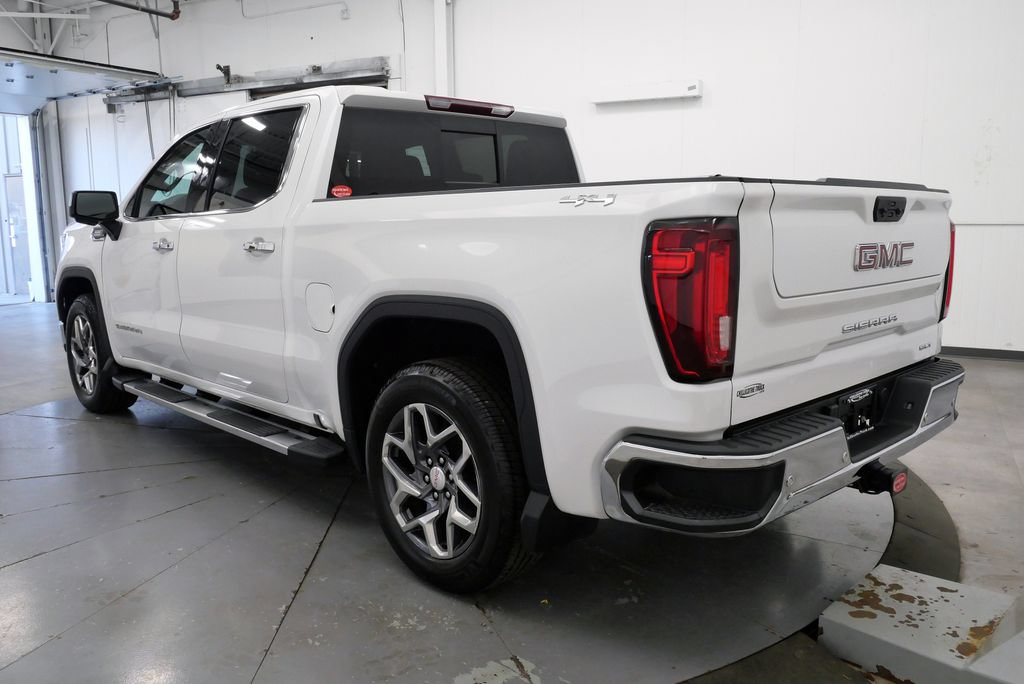 Used 2023 GMC Sierra 1500 SLT w/ SLT Premium Plus Package AWD/4WD image 5