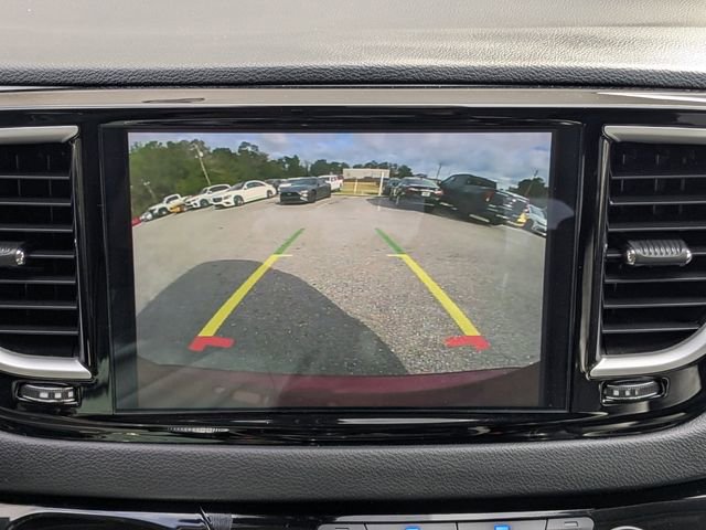 Used 2023 Chrysler Pacifica Touring-L image 29