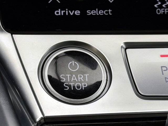 Used 2024 Audi Q8 e-tron Premium Plus w/ Premium Plus Package AWD/4WD image 31