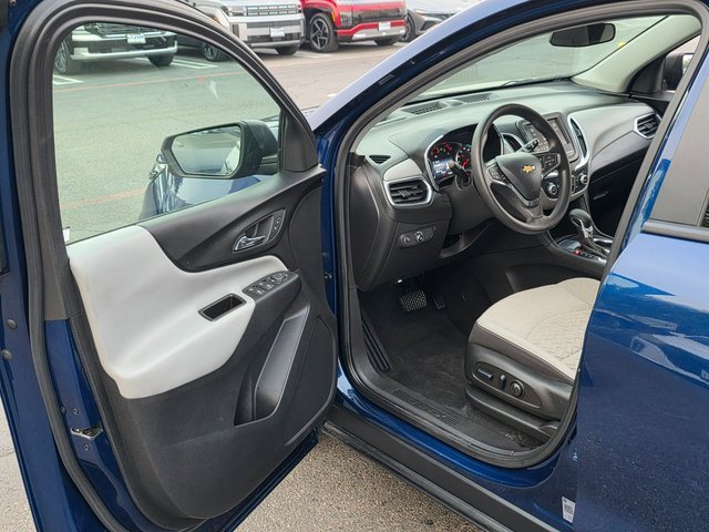 Used 2022 Chevrolet Equinox LS w/ LS Convenience Package image 40