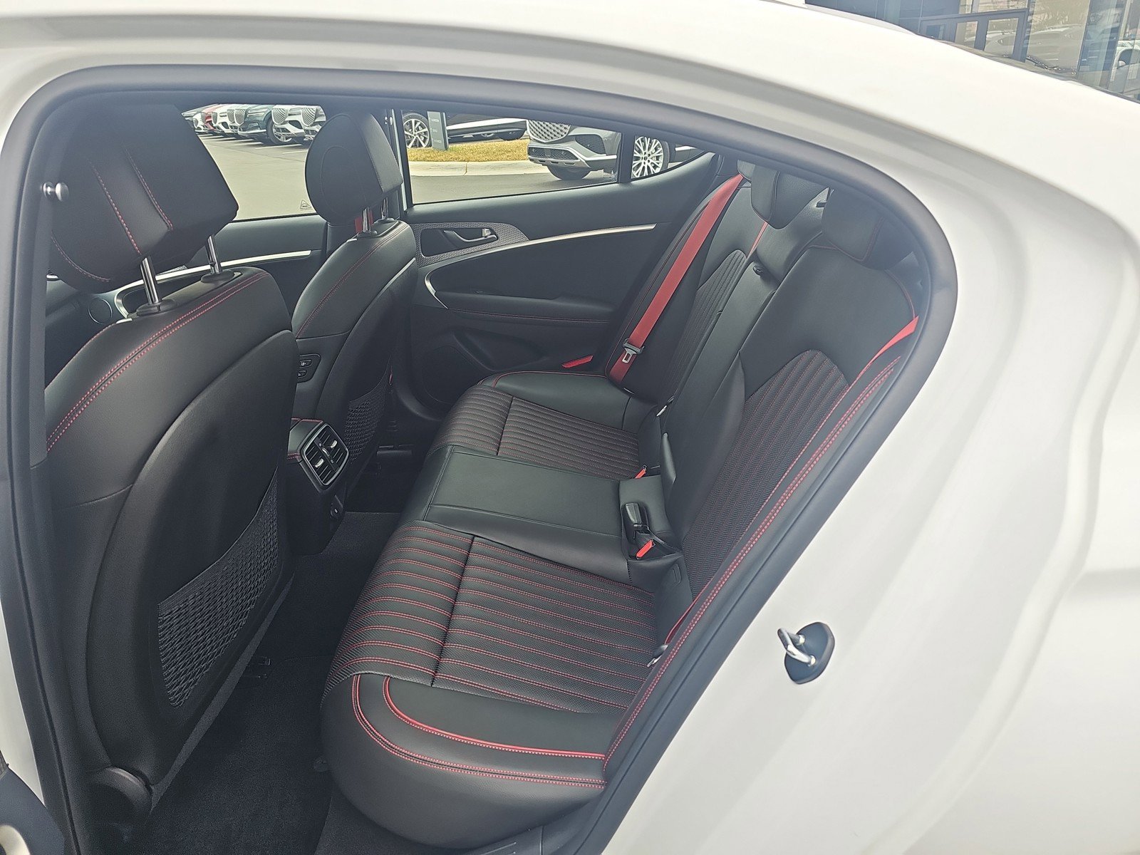 Used 2023 Genesis G70 2.0T w/ Sport Prestige Package image 33