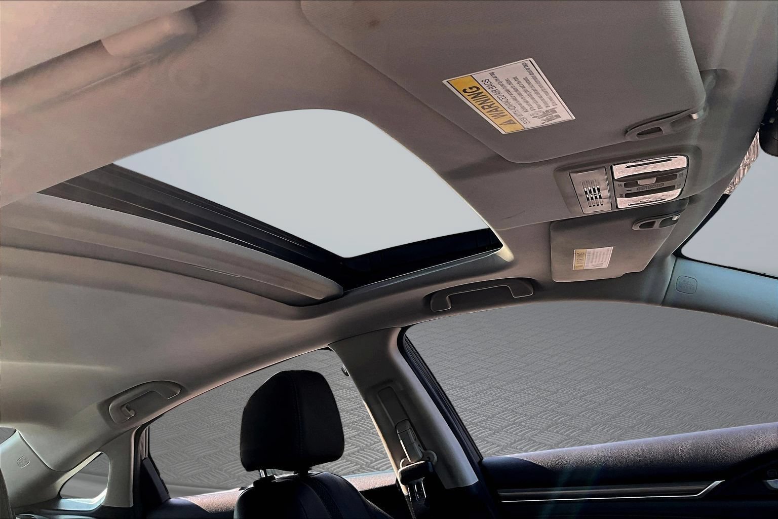 Used 2019 Honda Civic EX-L image 25