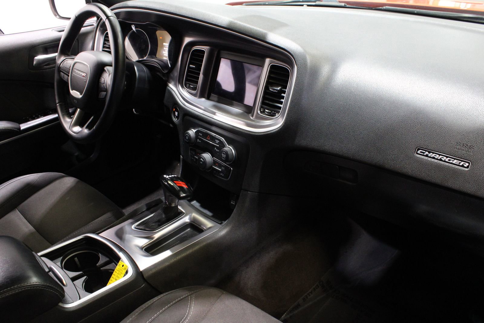 Used 2019 Dodge Charger SXT image 32