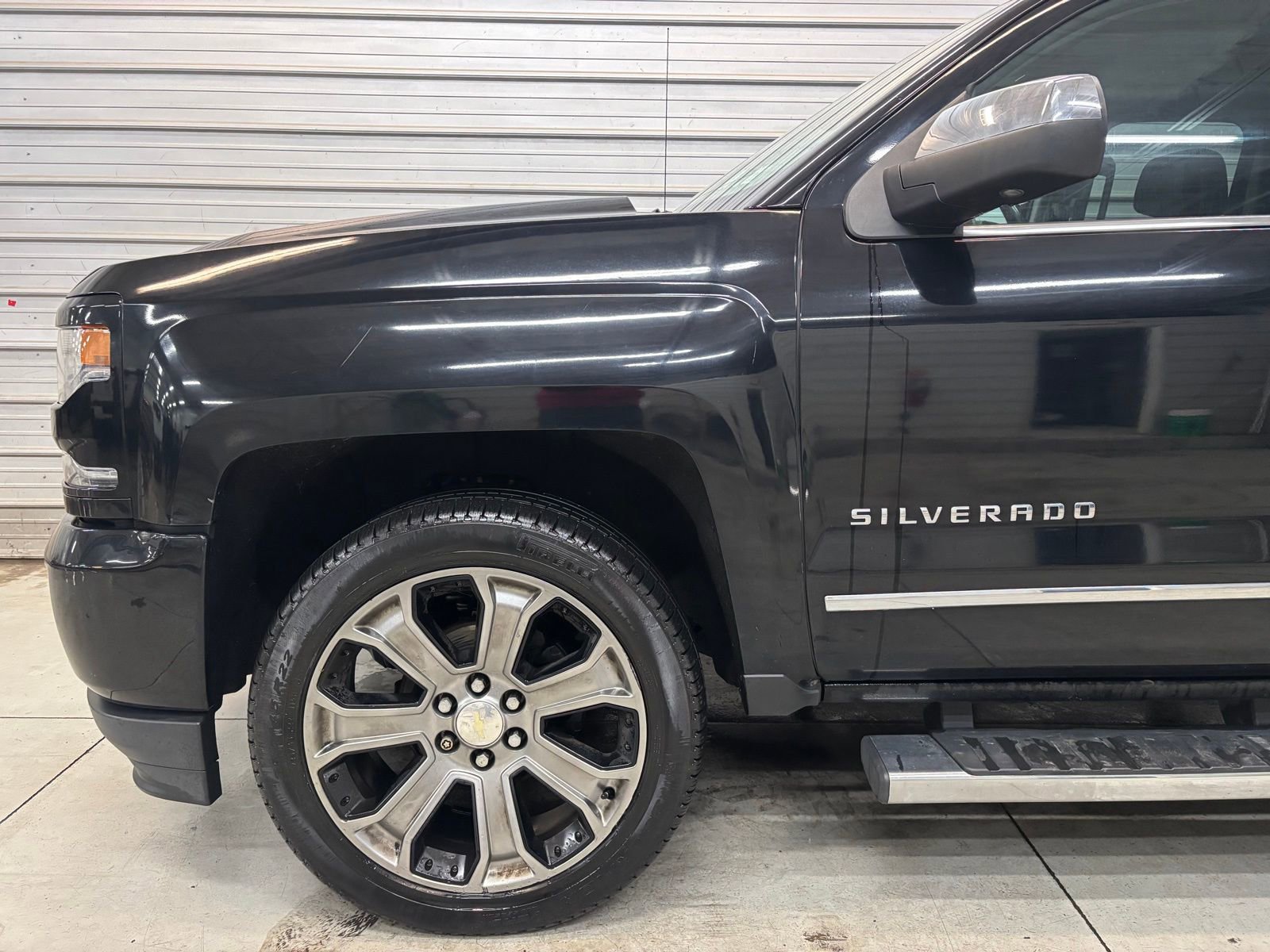 Used 2018 Chevrolet Silverado 1500 LTZ Z71 w/ LTZ Plus Package image 4