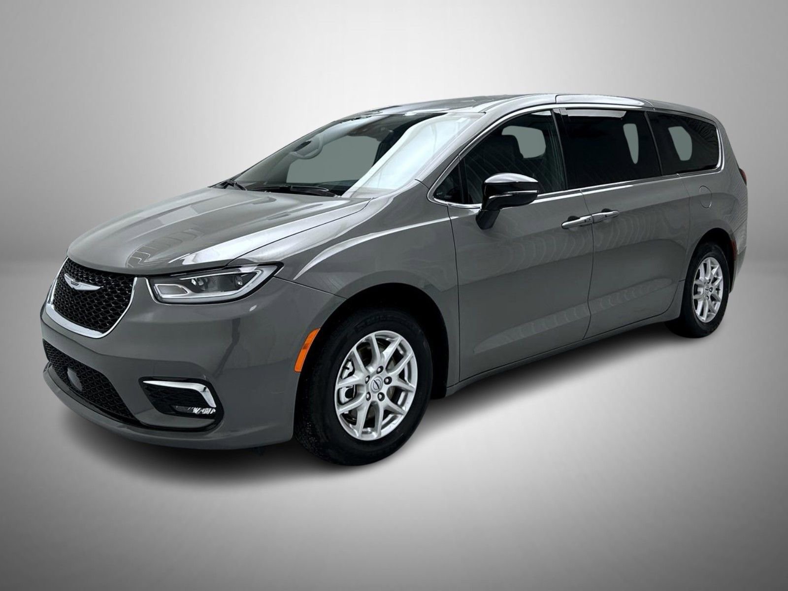 Used 2025 Chrysler Pacifica Select image 1