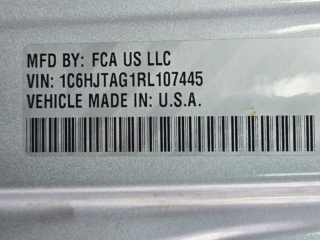 Used 2024 Jeep Gladiator Sport image 35