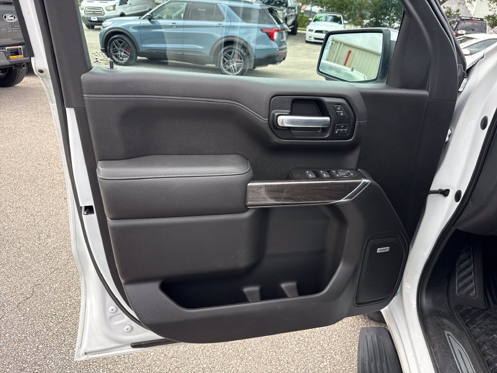 Used 2019 Chevrolet Silverado 1500 LTZ w/ LTZ Plus Package AWD/4WD image 14