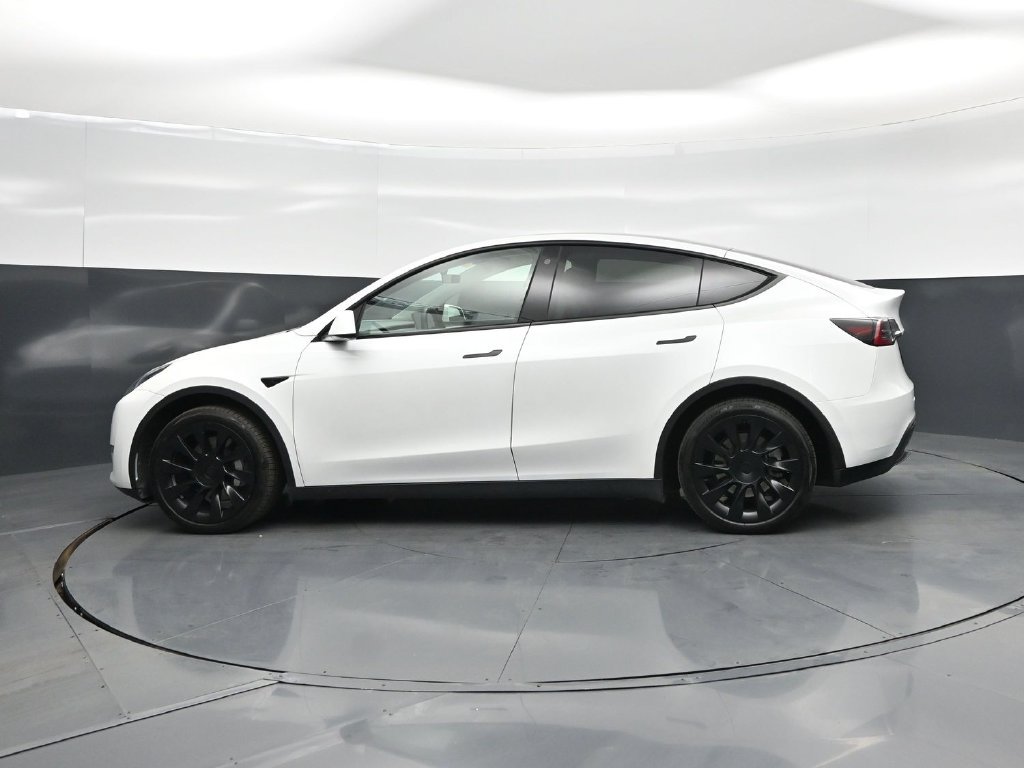 Used 2023 Tesla Model Y Long Range AWD/4WD image 21