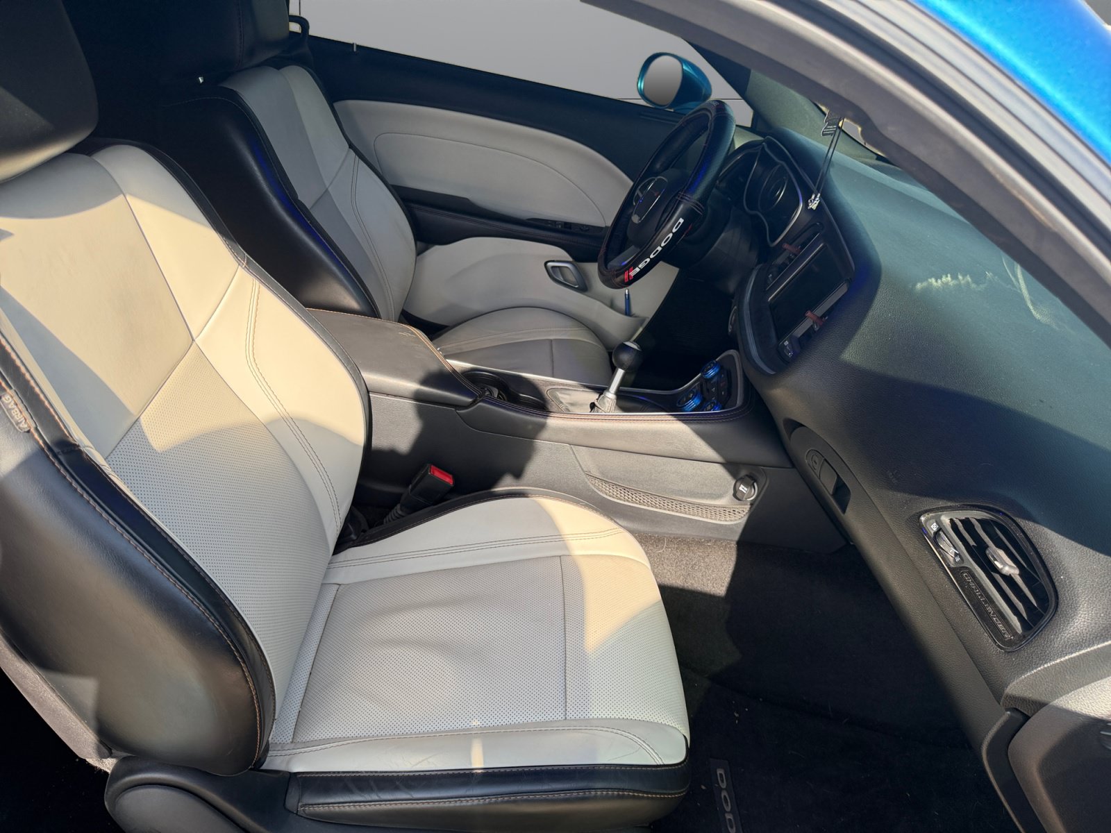 Used 2015 Dodge Challenger R/T Plus RWD image 15