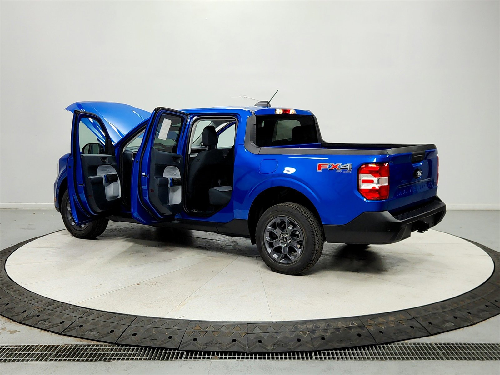 New 2025 Ford Maverick XLT w/ XLT Luxury Package image 13