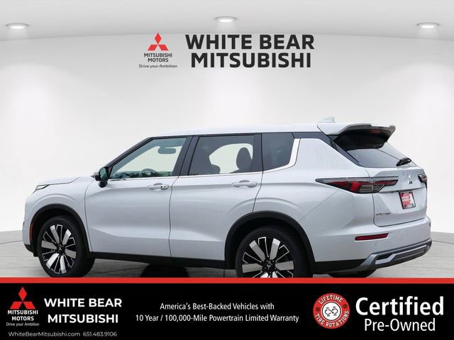 Used 2025 Mitsubishi Outlander SE AWD/4WD image 4