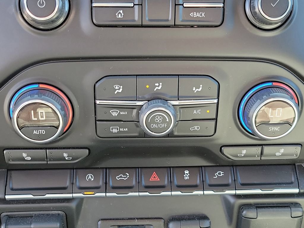 Used 2019 Chevrolet Silverado 1500 LT w/ All-Star Edition AWD/4WD image 30